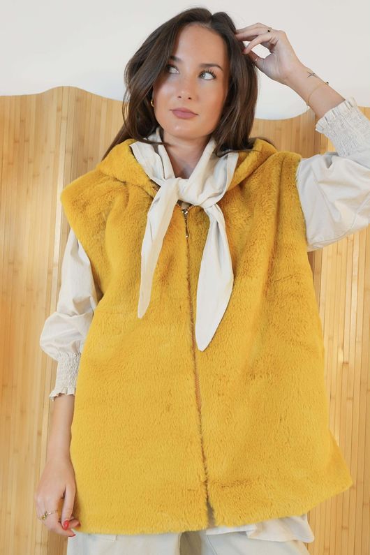 Mara Luxury Faux Fur Hooded Gilet Ochre /20=
